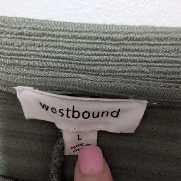 Westbound Sage Button Sleeve Tunic - Picture 4 of 6